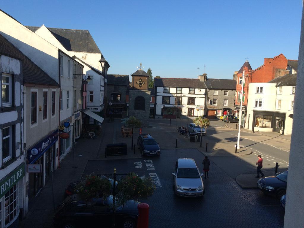 The Eagles Hotel Llanrwst Dış mekan fotoğraf