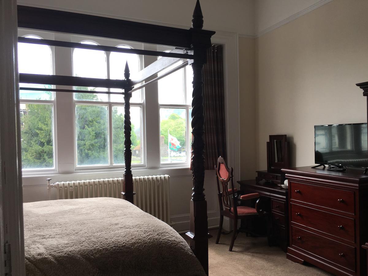The Eagles Hotel Llanrwst Dış mekan fotoğraf